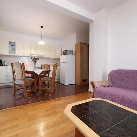 Dunja Lejlighed Jadranovo