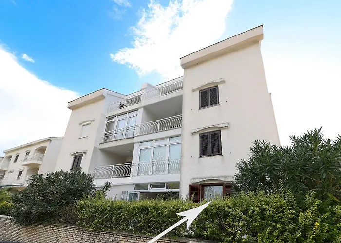 Dunja דירה יאדראנובו